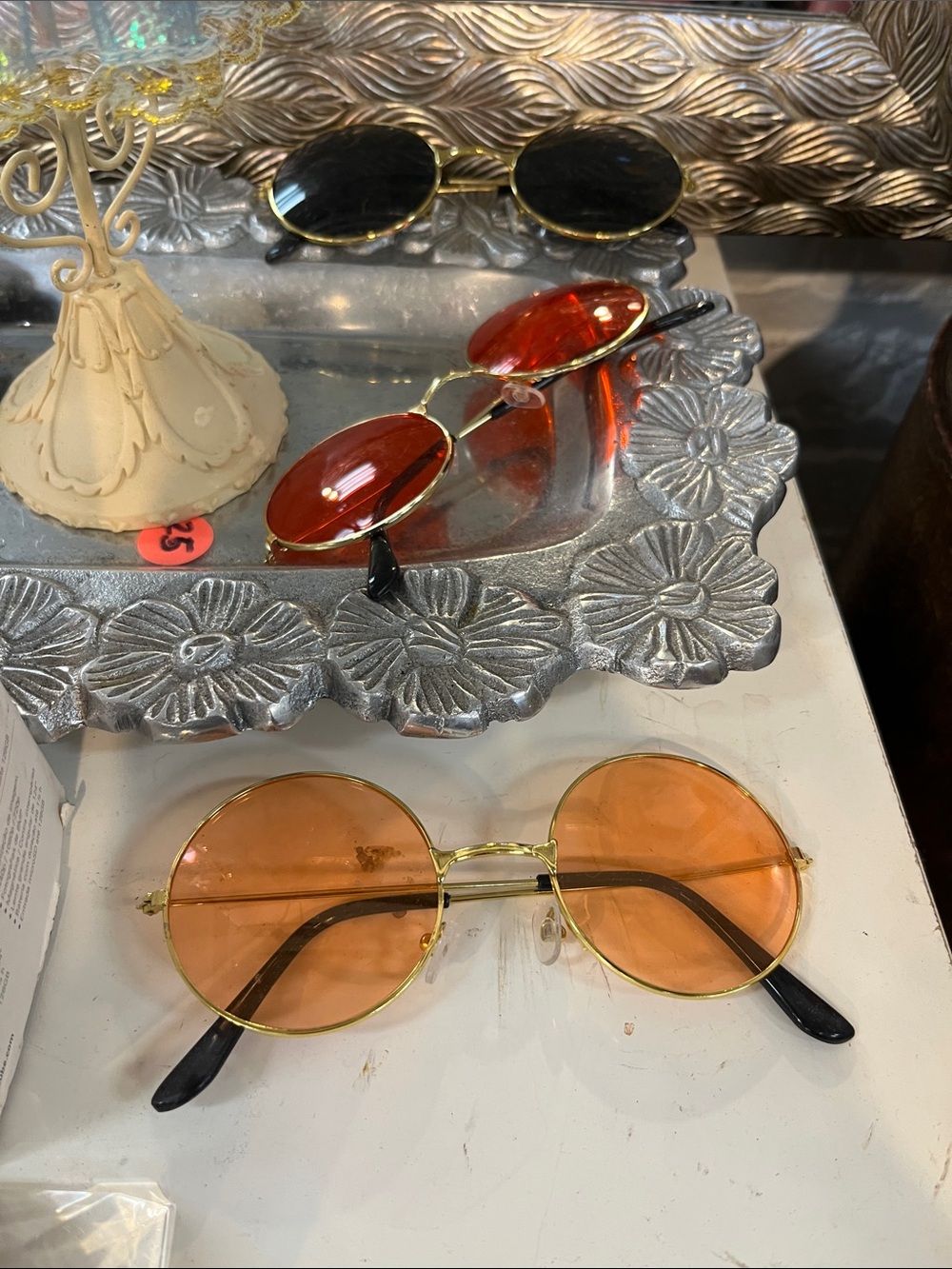 SUNGLASSES